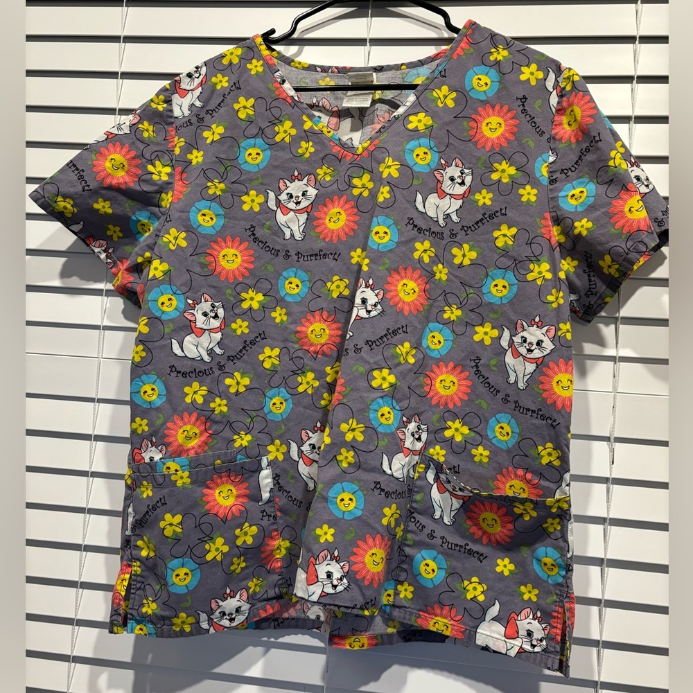Disney Aristocats Marie Kitty Cat Floral Women Short Sleeve Scrub Top Size XL